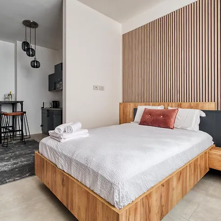 شقة - Duomo & Guastalla District ميلان